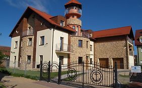 Willa Latarnik - doskonała lokalizacja, blisko atrakcji, 20min do plaży